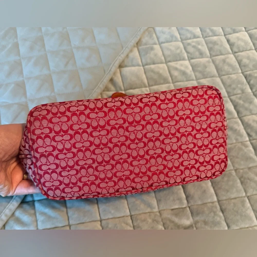 Vintage Coach Pink Signature Jacquard Shoulder Clutch